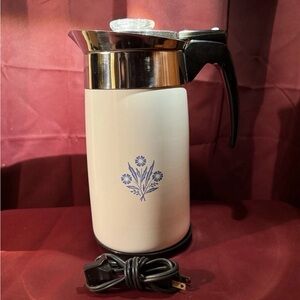 VTG Corning Ware Blue Cornflower Coffee Percolator. Ten cups.